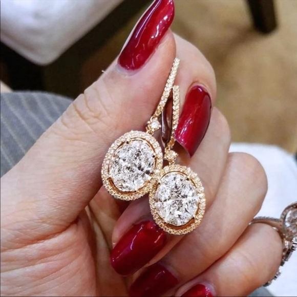 NEW STERLING SILVER OVAL DIAMOND HOOP EARRINGS, NICE EARRINGS, CUTE EARRINGS. - Picture 2 of 3